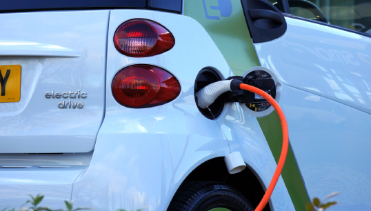 Image:Another issue remains over whether electric vehicles should be allowed to charge while onboard. Image: Pexels/Mike b