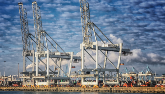 Image:In EU ports such as Rotterdam (pictured), the Consortia Block Exemption Regulation allows shipowners to avoid competition – to the detriment of maritime workers  CREDIT: Tama66/Pixabay