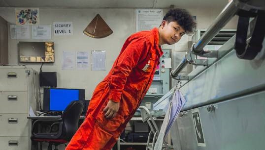 Image:2023's ITF Seafarers' Trust Life at Sea winning photograph '12 Degrees'. Image: John Robert M. Maraño
