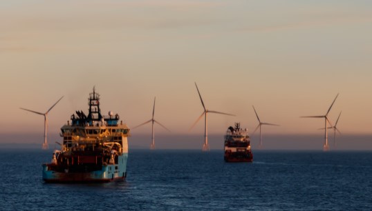 Image:New legislation guarantees the minimum wage for more than 10,000 seafarers in UK waters. Image: Getty/FreddyTb