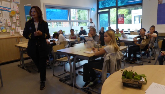 Image:Maritime career volunteer Henderika de Vries at De Triangel primary school. Image: courtesy of Henderika de Vries