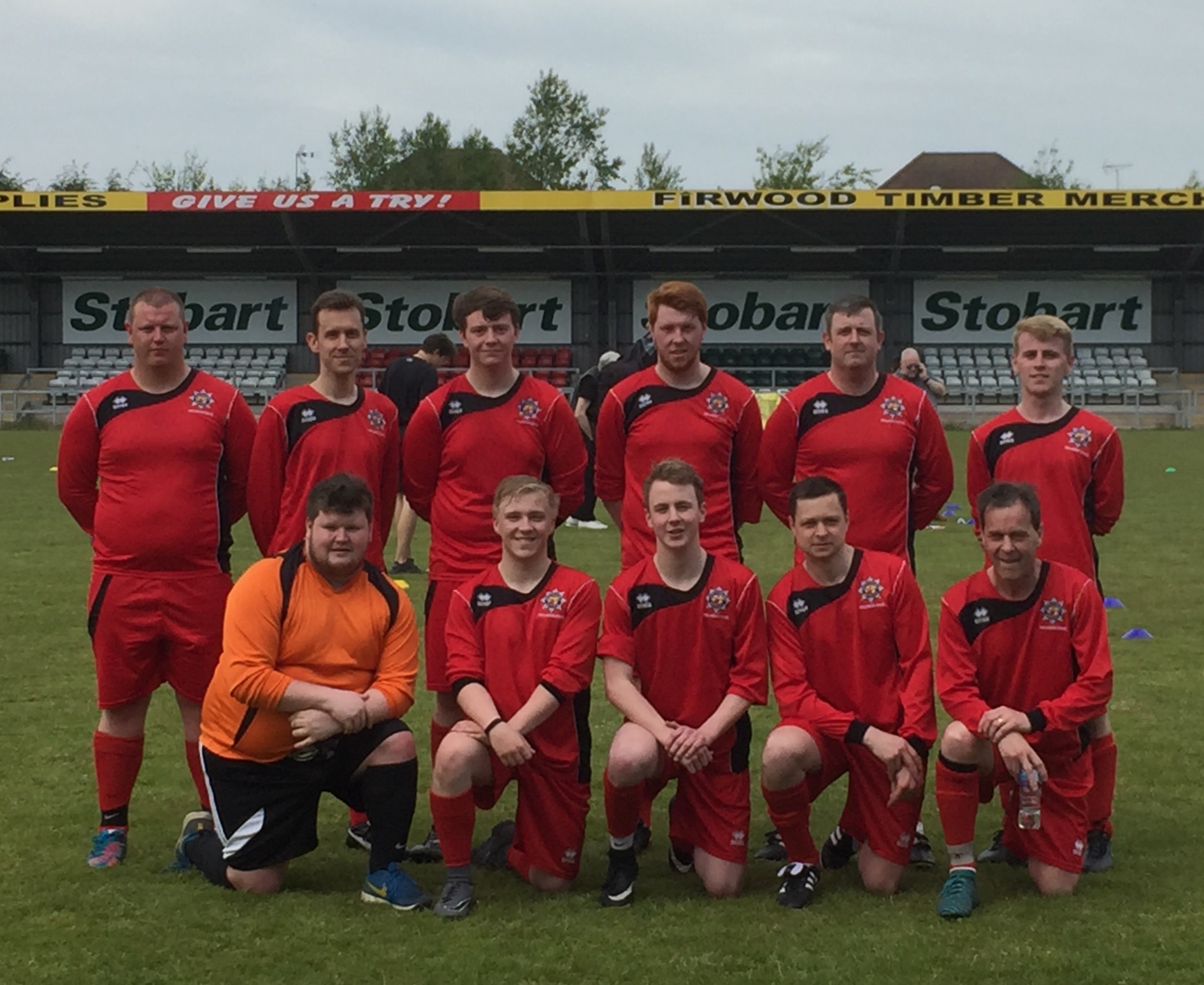 Image:The players from Nautilus I and Nautilus Int line up ahead of the Marine Challenge Cup.