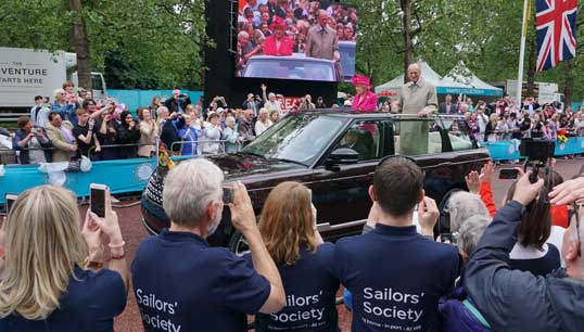 sailors_society_queen_platinum_jubilee_memories_patrons_lunch157_web.jpg