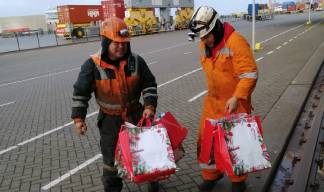 Image:Festive ship visits quayside at The Bridge ISC Oostvoorne/Europoort area. Image: Dutch Seafarers' Mission