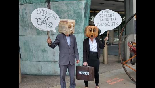 Image:Protestors from Ocean Rebellion outside the IMO during London International Shipping Week. Image: Nautilus International