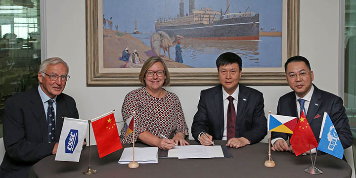Image:P&O Ferries chief executive Janette Bell and chairman Robert Woods signing the new ferry contract with Guangzhou Shipyard International Ltd
