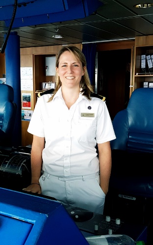 lydia_hutchinson_falklands_maritime_officer.jpg
