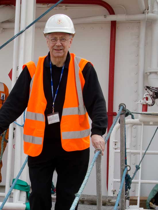 deacon_doug_duncan_stella_maris_chaplain_aberdeen_flickr_profile_web_insert_x550-.jpg