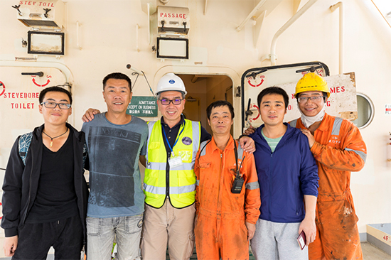 mission_to_seafarers_sinagpore_chaplain_credit_roger_harris_5536_soon_kok_group_shot_with_seafarers_on_board_web_insert.jpg