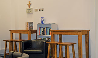 Image:Before: Only a basic common room was available to seafarers before the upgrade
