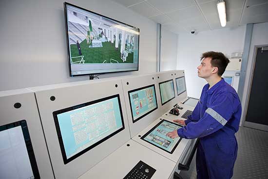 engine_room_simulator_web_insert.jpg