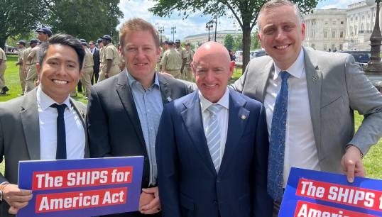 Image:L-R: MEBA government affairs director Erick Siahaan; MEBA president Adam Vokac; Sen. Mark Kelly and; MEBA secretary-treasurer Roland Rexha. Image: MEBA