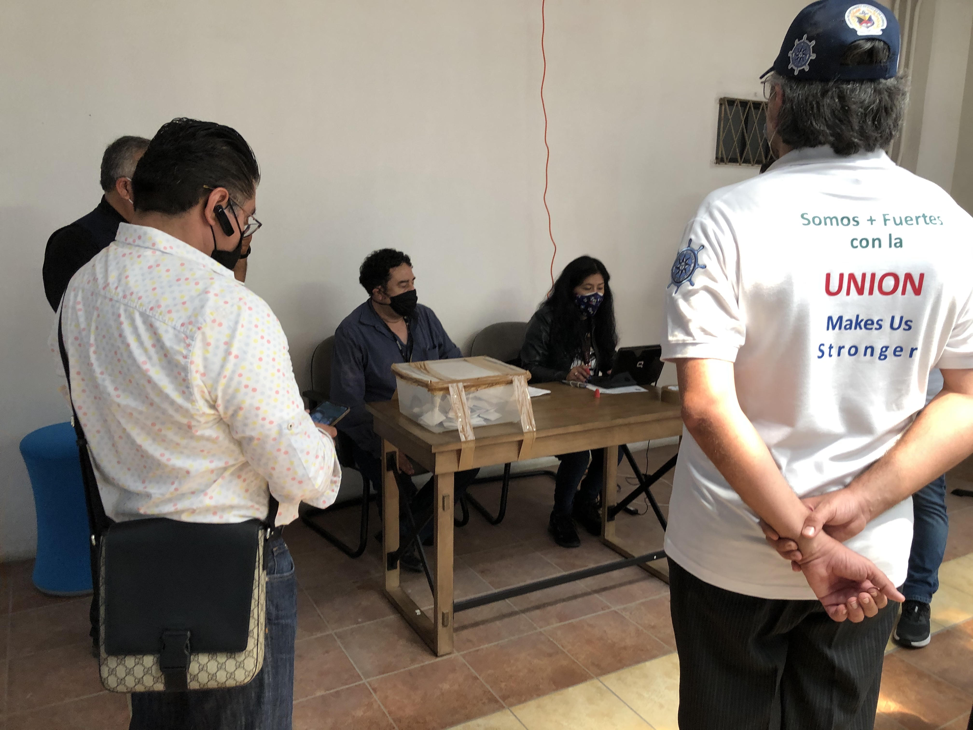 Image:Boluda employees vote to be represented by the International Organization of Masters, Mates and Pilots (MM&P) affiliate Orden Maritima. Image: International Organization of Masters, Mates and Pilots (MM&P) / Orden Maritima