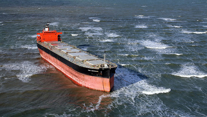 Image:The 77,171dwt Glory Amsterdam had drifted onto a sandbank in hurricane force winds during a storm.