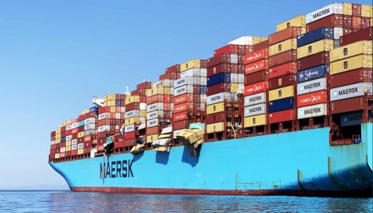 Image:Maersk Essen at anchorage after diverting to Lázaro Cárdenas, Mexico, following the parametric rolling incident and loss of containers in the Pacific in January 2021. Image: DMAIB / Maersk A/S

