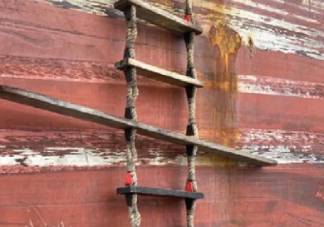 Image:Non-compliant handhold stanchions accounted for 13% of pilot ladder accidents in 2022. Image: MAIB