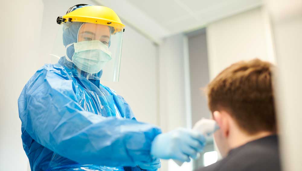 Image:Ports should take a pragmatic approach to renewing, where a medical examiner is required for medical certificate renewals during voyages . Image: Getty Images