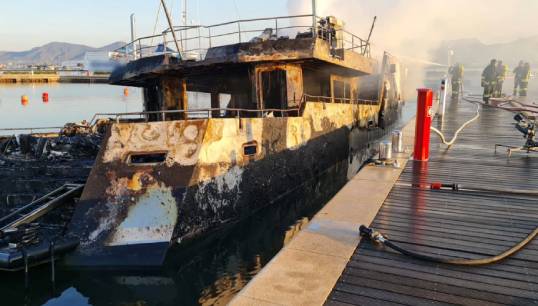 Image:The motor yacht Siempre. Image: Vigili del Fuoco (the Italian Fire & Rescue Service).