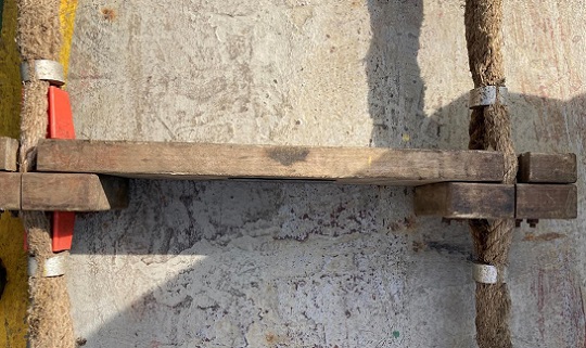 Image:The step the pilot was standing on when he fell was a replacement, thicker than the others, which slightly altered the distance between the steps. Image: French accident investigation body BEAmer