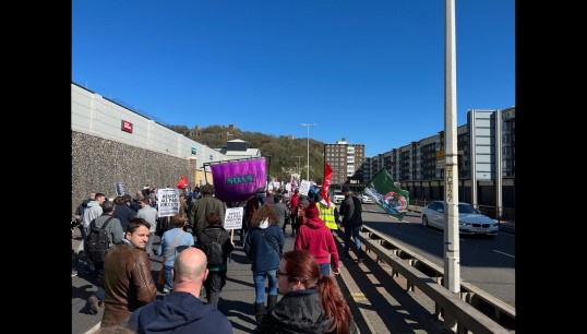 Image:Protesters in Dover this afternoon marching against the P&O Ferries move to replace crew with workers from new crewing agency IFM. Image: Nautilus International