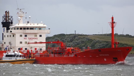 Image:John T. Essberger has sold three Netherlands flagged tankers, putting 21 Dutch seafarers at risk of redundancy. Image: Kees Torn / Wikimedia Commons