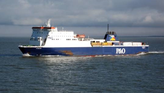 Image:P&O Ferries Norbank vessel in the Crosby Channel bound for Dublin. Image: PhilPhos/Wikimedia Commons/ 