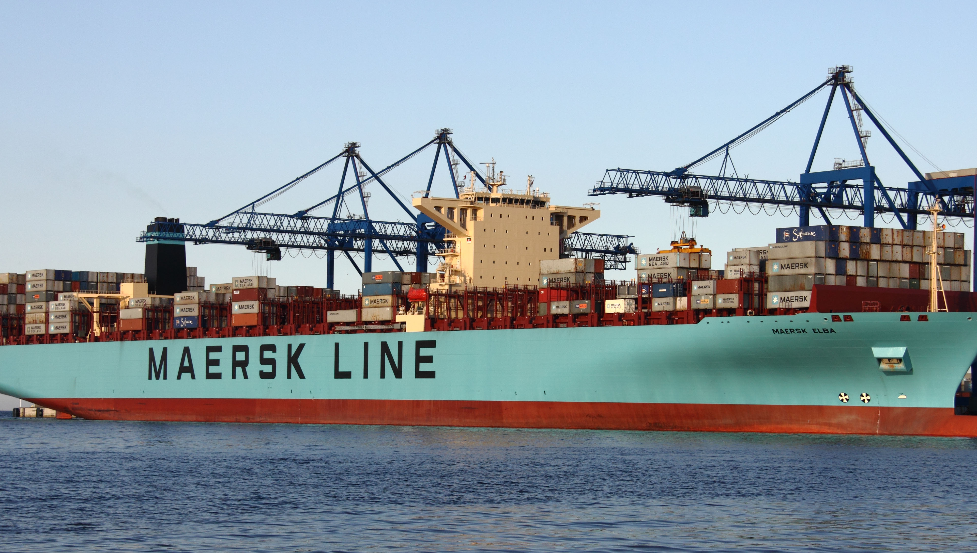 Image:Singapore flagged Maersk Elba. Image: Wikimedia Commons