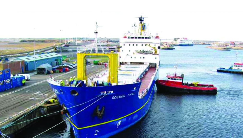 Image:The UK-flagged nuclear fuel carrier Oceanic Pintail, which is being decommissioned