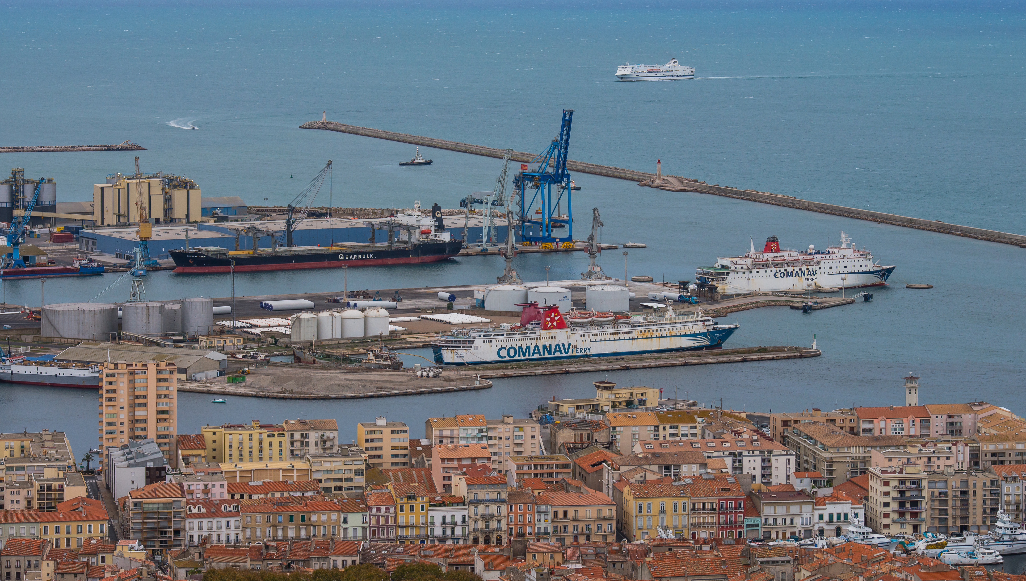 Image:The port of Sète on the southern coast of France. Image: Wikimedia Commons - Christian Ferrer