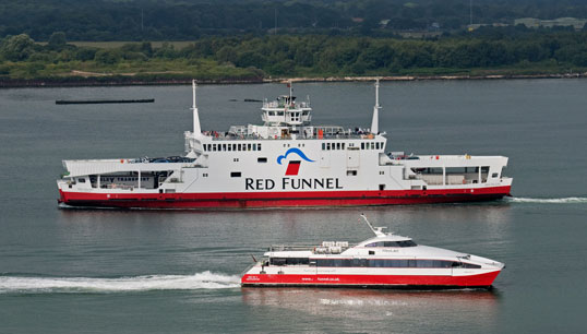 Image:A Red Funnel ferry and a Red Jet.