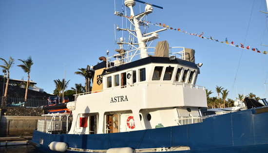 astra_bikini_vessel_dinner_departure_9_de_259_web_insert.jpg