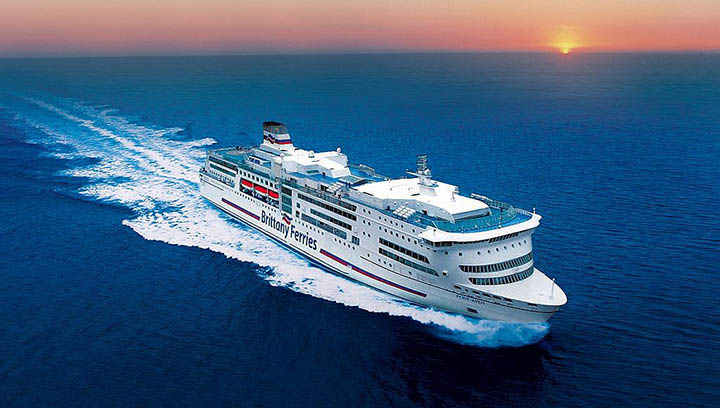 Image:Fire broke out aboard Pont-Aven while sailing from Plymouth to Santander