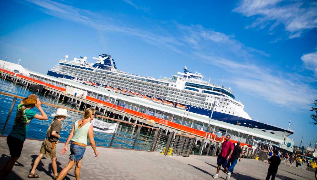 Image:Celebrity Cruises vessel Infinity.