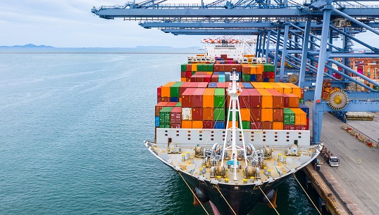 Image:The containership, MV Italia Libera, has finally delivered the remains of its deceased captain, Angelo Capurro, two months later after his death. Image: Getty Images