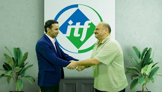 Image:ITF contact Alsayed Alchazli (left) embraces Captain Kara as the seafarer thanks him for the ITF's help and support. Alchazli heads the Egyptian seafarer officers’ union and is a former seafarer himself. Image: International Transport Workers' Federation (ITF)