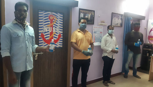Image:The NUSI union will use its network of branches across India to deliver the oxygen concentrators free of charge to seafarers and their families. Image: ITF Seafarers' Trust