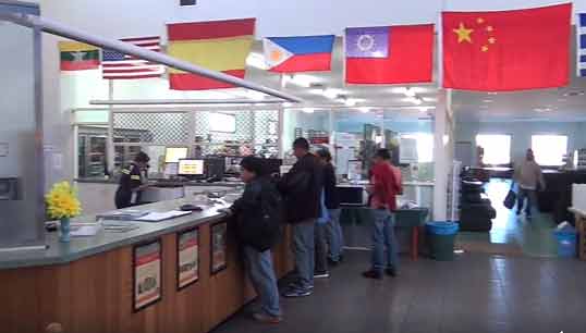 Image:Gladstone was the first Australian port to establish a local welfare committee under a scheme promoted by ISWAN. Image: Facebook video still for Gladstone inaugural port welfare meeting 2015.