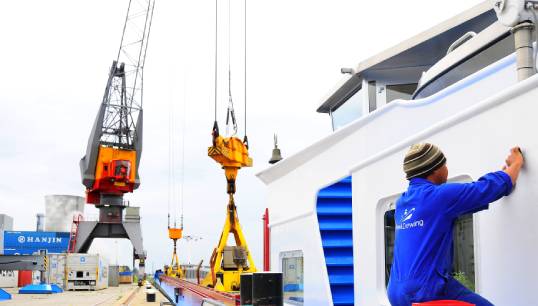 Image:Maritime workers across the industry are encouraged to have their say on the issues they are facing. Image: Danny Cornelissen
