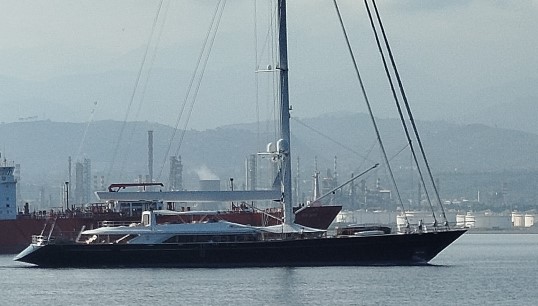 Image:The superyacht Bayesian was raised  by salvage cranes on 21 June. Image: Wikimedia Commons