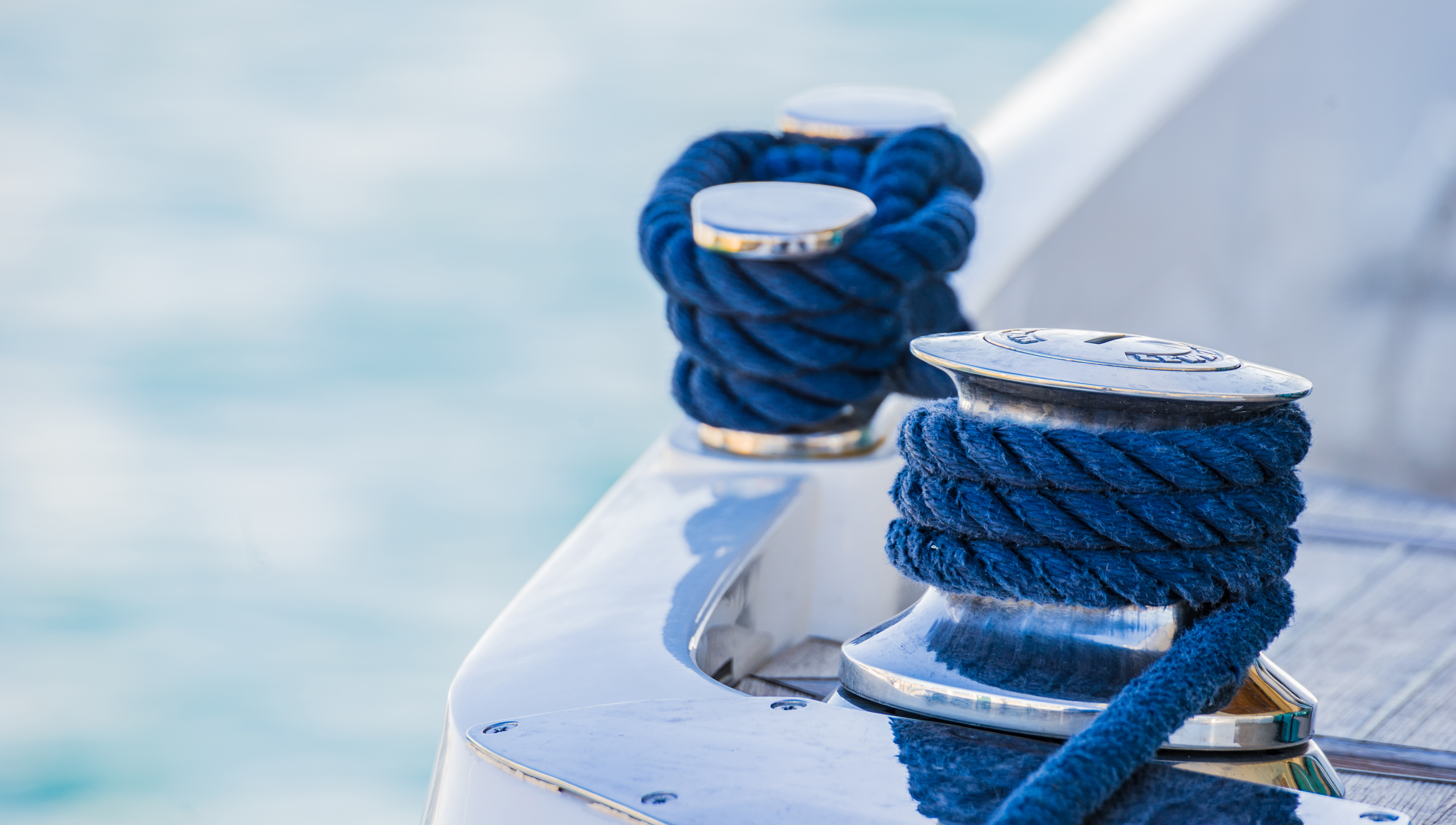 Image:A motorboat yacht rope cleat on deck. Image: Getty Images.