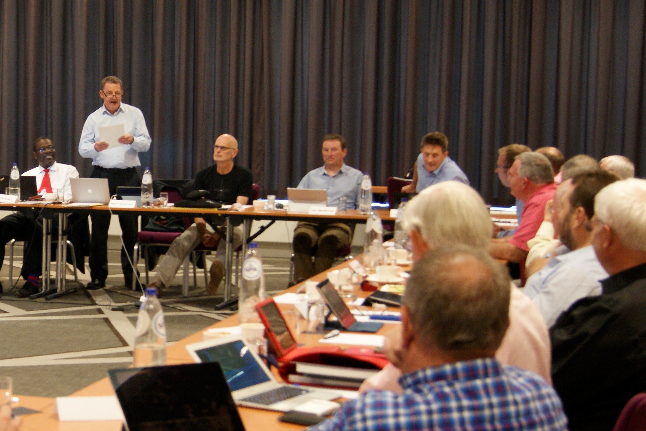 Image:Stand up and be counted: general secretary Mark Dickinson speaks at the Nautilus Council 