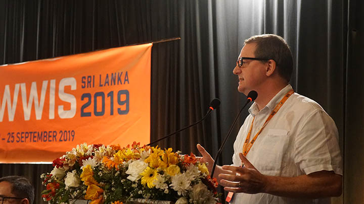 Image:Dickinson: addressing the ITF Inspectorate in Colombo, Sri Lanka