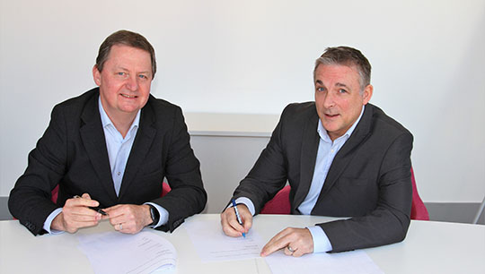 Image:Nautilus general secretary Mark Dickinson with Tapiit chief executive and founder Richard Turner