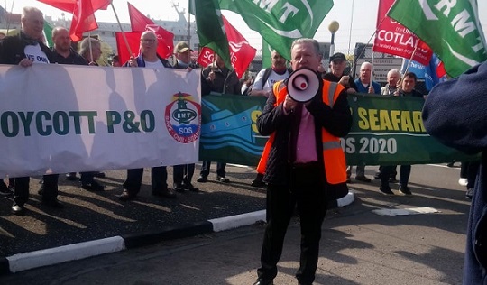 Image:Protesters at Larne. Image: Nautilus International