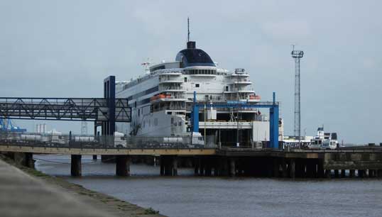 Image:Pride of Hull in Kingston Upon Hull Image: Wikimedia Commons file photo