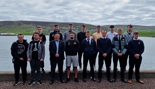Image:Nautilus national organiser Steve Doran, front row third from left, with Shetland UHI cadets.