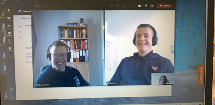 Image:Links: scheidend voorzitter Thijs Beemsterboer. Rechts: nieuwe voorzitter Jack Landsmeer