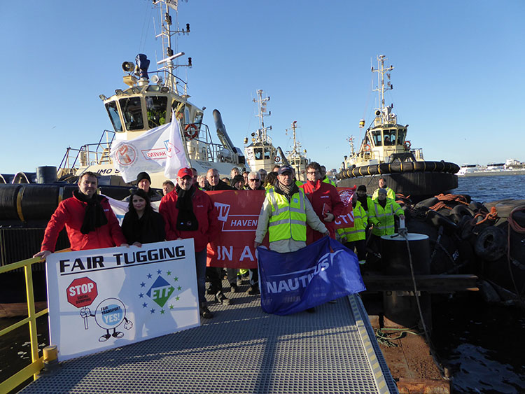 Image:werkonderbreking bij sleepbedrijf Svitzer