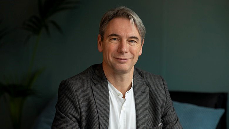 Image:Tuur Elzinga, voorzitter FNV
