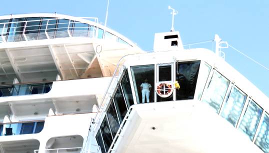 Image:Being a shipmaster can be a lonely job.  Image: MonicaVolpin/Pixabay